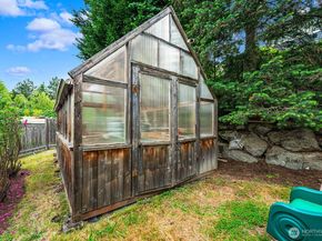 3412 79th Avenue SE, Mercer Island WA 98040