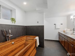 3412 79th Avenue SE, Mercer Island WA 98040