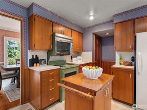 1875 E Hamlin Street, Seattle WA 98112
