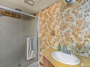 1875 E Hamlin Street, Seattle WA 98112