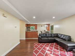 10606 68th Place S, Seattle WA 98178