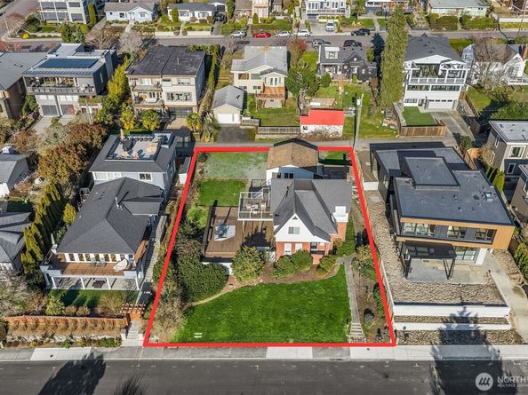 424 8th Avenue W, Kirkland WA 98033