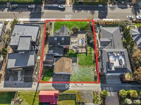 424 8th Avenue W, Kirkland WA 98033