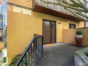 116 Aloha Street 116, Seattle WA 98109