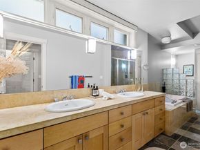 116 Aloha Street 116, Seattle WA 98109