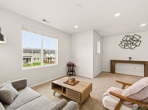 32355 48th Avenue S, Auburn WA 98001