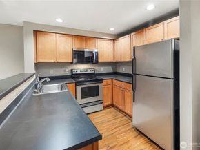 26339 116th Avenue SE I102, Kent WA 98030