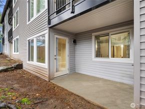 26339 116th Avenue SE I102, Kent WA 98030