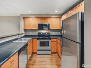 26339 116th Avenue SE I102, Kent WA 98030