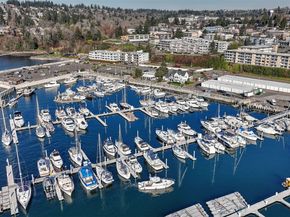 22222 Dock Avenue S 1B, Des Moines WA 98198