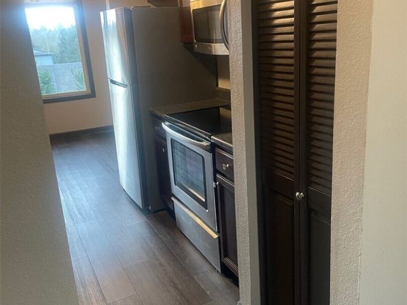 12611 NE 145th Place H90, Kirkland WA 98034