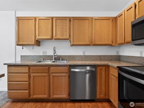 1001 W Casino Road C201, Everett WA 98204