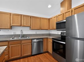 1001 W Casino Road C201, Everett WA 98204