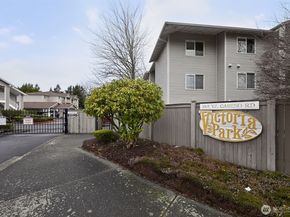 1001 W Casino Road C201, Everett WA 98204