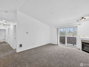 1001 W Casino Road C201, Everett WA 98204