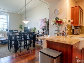 201 Galer Street 223, Seattle WA 98109