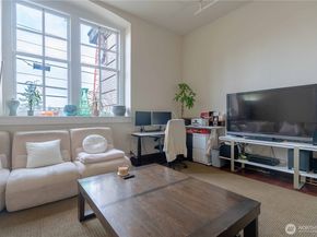 201 Galer Street 223, Seattle WA 98109