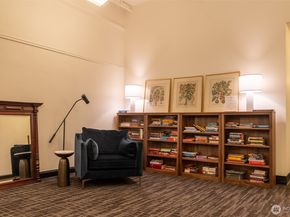 201 Galer Street 223, Seattle WA 98109