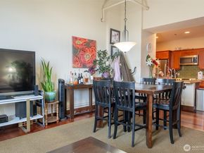 201 Galer Street 223, Seattle WA 98109