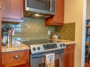 201 Galer Street 223, Seattle WA 98109