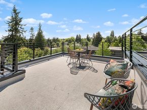 8831 B Wallingford Avenue N, Seattle WA 98103