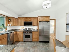 4637 149th Avenue SE, Bellevue WA 98006