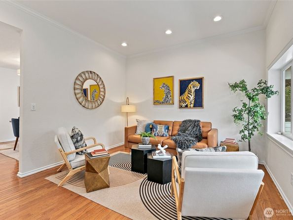 1913 E Spruce Street, Seattle WA 98122