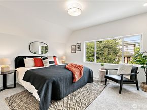 1913 E Spruce Street, Seattle WA 98122