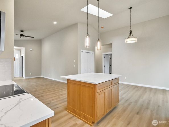 2227 124th Street SE, Everett WA 98208