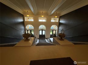 201 Galer Street 442, Seattle WA 98109