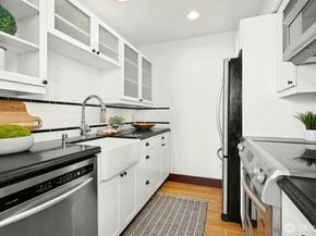 201 Galer Street 442, Seattle WA 98109