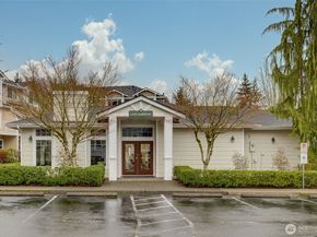 11895 NE 163rd Place 203, Bothell WA 98011