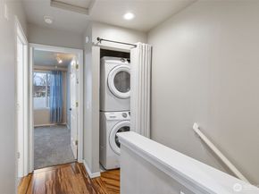 11895 NE 163rd Place 203, Bothell WA 98011