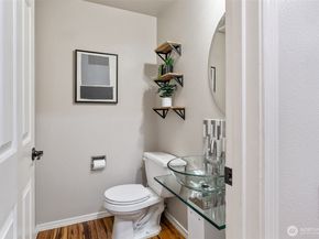 11895 NE 163rd Place 203, Bothell WA 98011