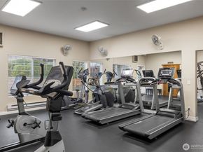 11895 NE 163rd Place 203, Bothell WA 98011