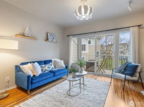 11895 NE 163rd Place 203, Bothell WA 98011