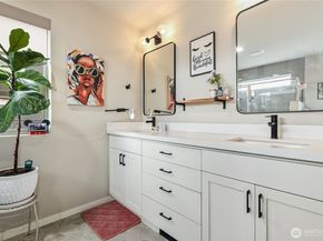 281 SW 97th Place, Seattle WA 98106