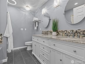 1404 NW 202nd Lane, Shoreline WA 98177