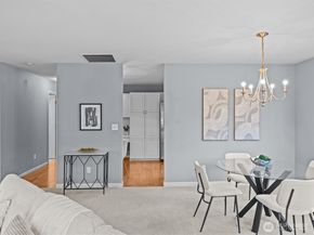 1404 NW 202nd Lane, Shoreline WA 98177