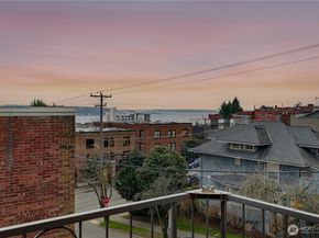 912 3rd Avenue W 202, Seattle WA 98119