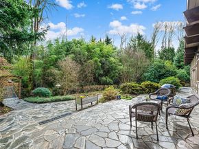 16 Cascade Key, Bellevue WA 98006