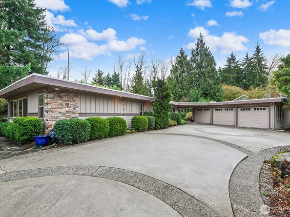 16 Cascade Key, Bellevue WA 98006