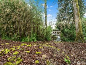 16 Cascade Key, Bellevue WA 98006