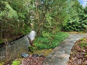 16 Cascade Key, Bellevue WA 98006