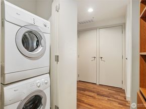 10650 NE 9th Place 721, Bellevue WA 98004