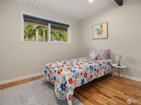 22709 SE 16th Street, Sammamish WA 98075