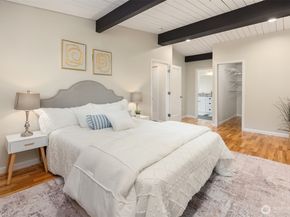 22709 SE 16th Street, Sammamish WA 98075