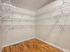 22709 SE 16th Street, Sammamish WA 98075