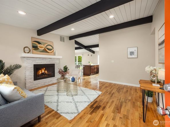 22709 SE 16th Street, Sammamish WA 98075