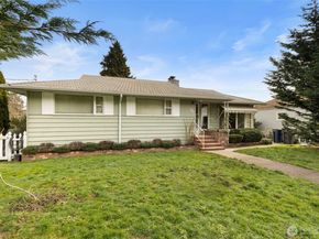 110 S Summit Avenue, Bremerton WA 98312